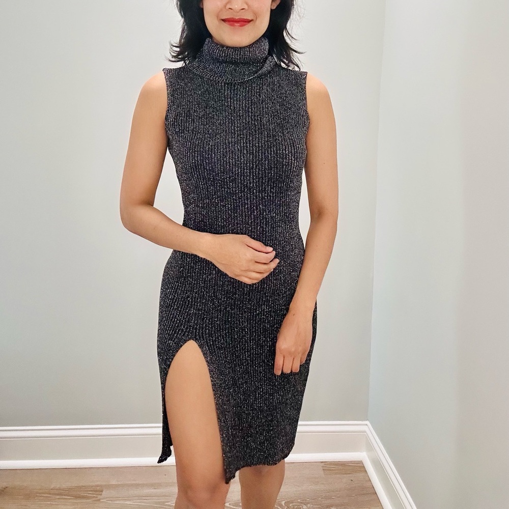 BCBG MaxAzria XS Sleeveless Turtleneck Dress
